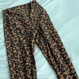 Beach riot leopard leggings